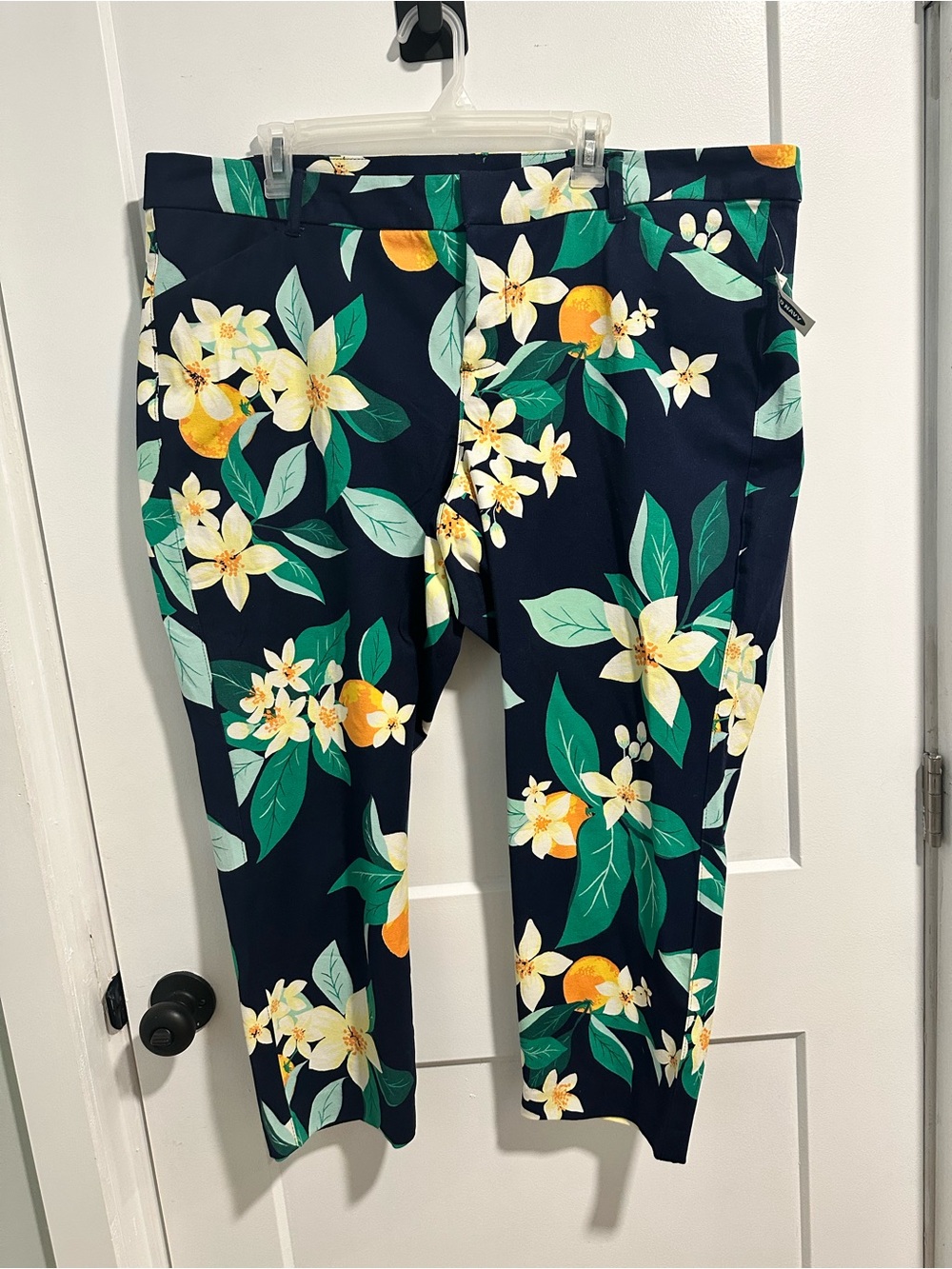 NWT Old Navy Navy Floral Ankle Pants with Green Leaves and Yellow Accents